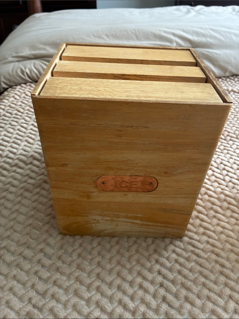 Madeira by Old Dutch teak ice bucket.
1987.